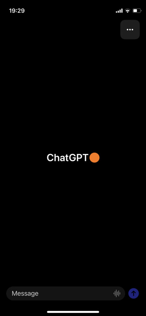 ChatGPTのスタート画面。ここからチャットが始められる。