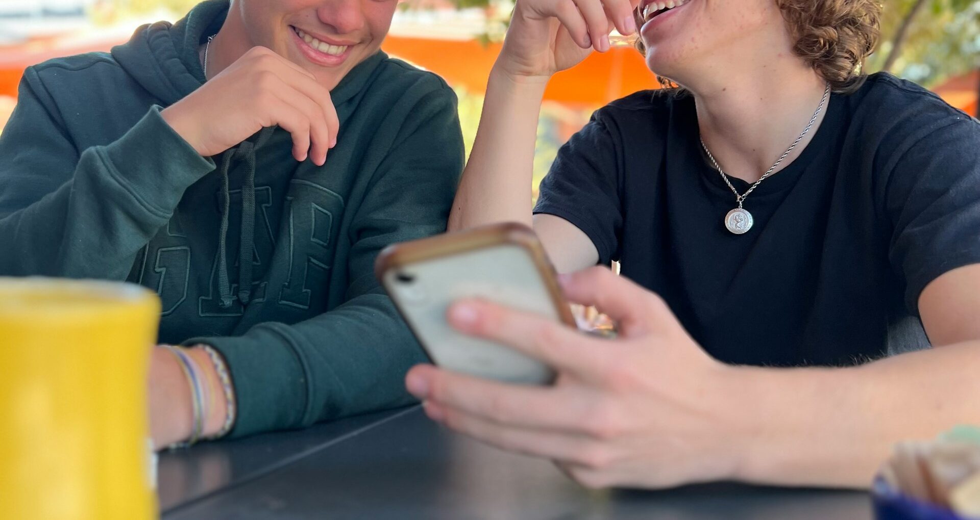 Liquid Glassを無効化、オフに近づけるための方法、設定例。